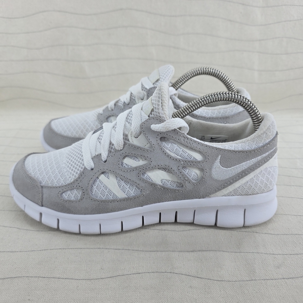 Nike Womens Free Run 2 Summit White Grey Running Shoes DM8915-100 Size 7.5 - Picture 2 of 13